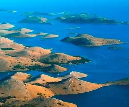 Antique - Old Town *