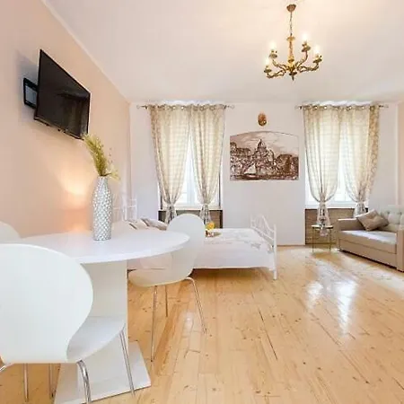Apartment Antique - Old Town