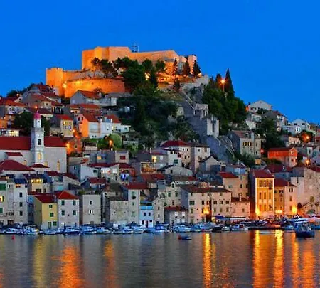 Antique - Old Town Apartman Sibenik