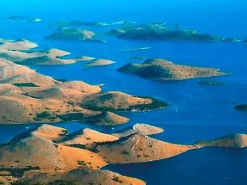 Antique - Old Town *